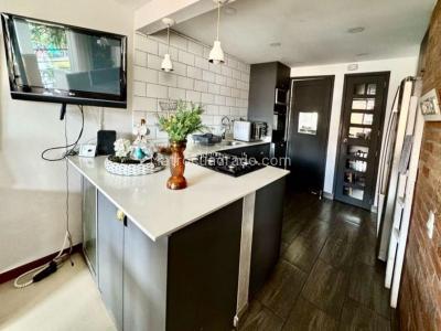 Casa de 5 alcobas en venta en Otraparte, Envigado, 258 m² · foto 6 de 13