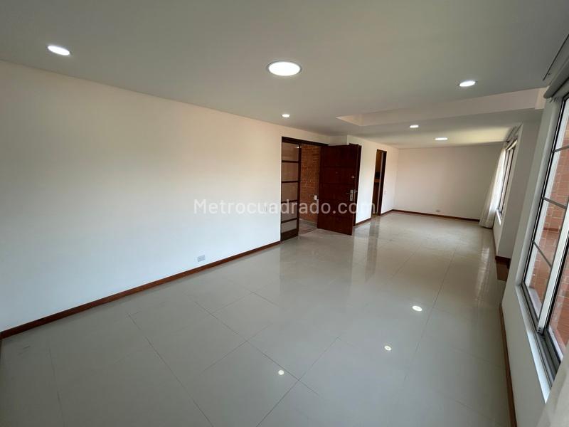 5BR Apartment in Benedictinos (250 m²)