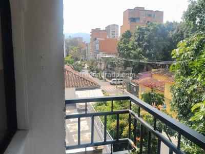 Apartamento de 3 alcobas en venta en Laureles, Medellín, 125 m² · foto 17 de 18