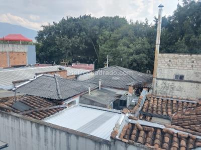 Apartamento de 3 alcobas en venta en Laureles, Medellín, 125 m² · foto 18 de 18
