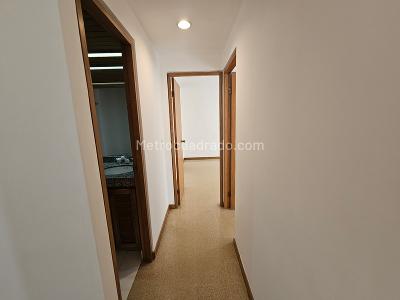 Apartamento de 2 alcobas en arriendo en La Linde, Medellín, 85 m² · foto 4 de 12