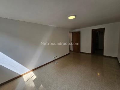 Apartamento de 2 alcobas en arriendo en La Linde, Medellín, 85 m² · foto 8 de 12