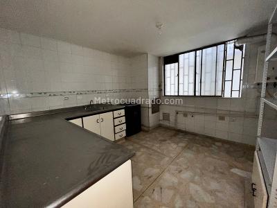 Apartamento en venta en Suramericana, Medellín · foto 3 de 18