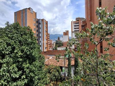 Apartamento de 4 alcobas en venta en Laureles, Medellín, 170 m² · foto 10 de 10