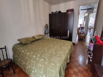 Apartamento de 4 alcobas en venta en Laureles, Medellín, 170 m² · foto 4 de 10