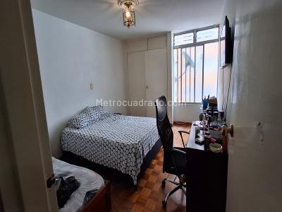 Apartamento de 4 alcobas en venta en Laureles, Medellín, 170 m² · foto 7 de 10