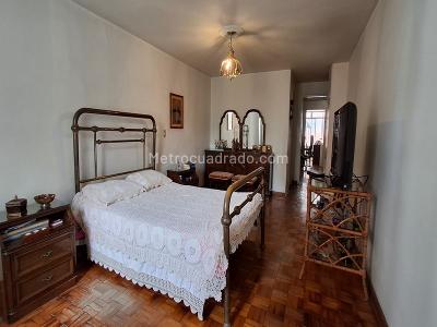 Apartamento de 4 alcobas en venta en Laureles, Medellín, 170 m² · foto 8 de 10