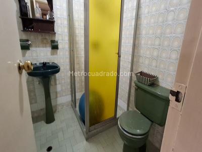 Apartamento de 4 alcobas en venta en Laureles, Medellín, 170 m² · foto 9 de 10