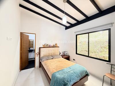Casa de 3 alcobas en venta en Rio Negro, Rionegro, 213 m² · foto 10 de 20