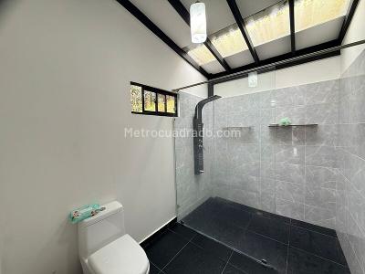 Casa de 3 alcobas en venta en Rio Negro, Rionegro, 213 m² · foto 16 de 20