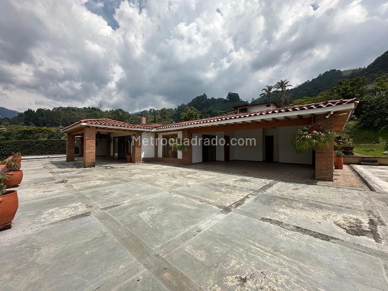 3BR House in Las Antillas (320 m²)