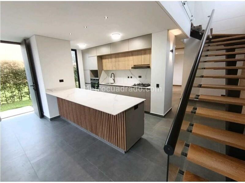 4BR House in Otro (147 m²) - 3