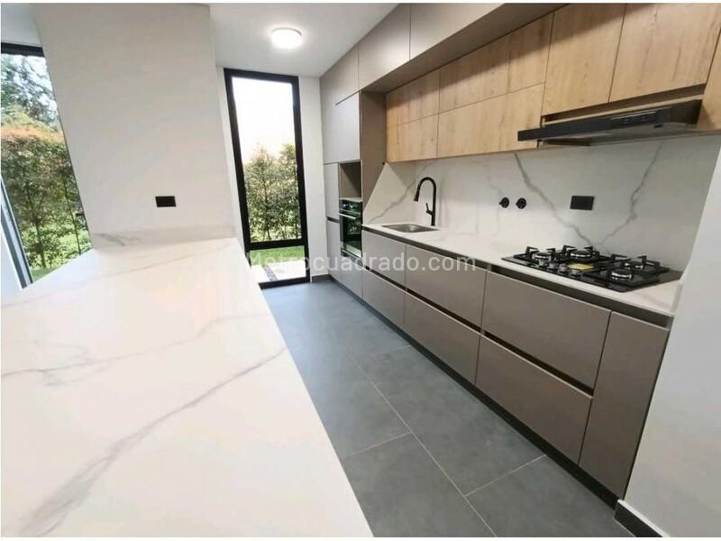 4BR House in Otro (147 m²) - 4