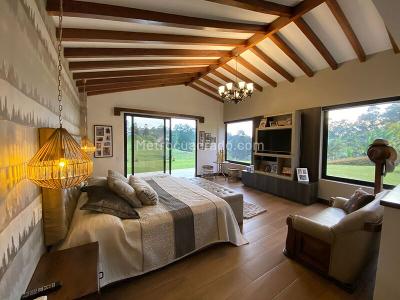 Apartamento de 4 alcobas en venta en Ojo De Agua, Rionegro, 380 m² · foto 10 de 20