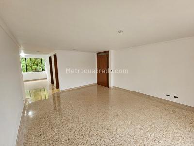 Apartamento de 3 alcobas en arriendo en El Poblado, Medellín, 140 m² · foto 2 de 20