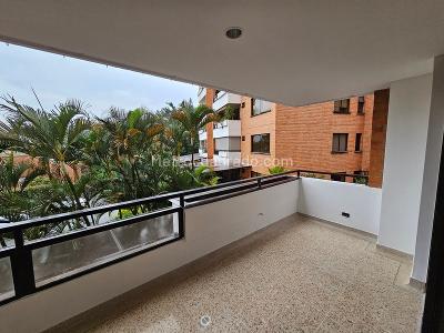 Apartamento de 3 alcobas en arriendo en El Poblado, Medellín, 140 m² · foto 19 de 20