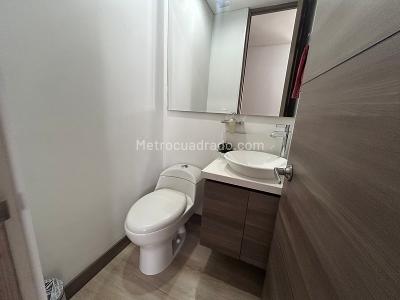 Apartamento de 3 alcobas en arriendo en Santa Maria De Los Angeles, Medellín, 150 m² · foto 12 de 15