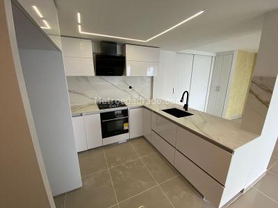 Apartamento de 3 alcobas en arriendo en Loma De Los Bernal, Medellín, 103 m² · foto 4 de 15