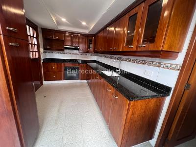 Apartamento de 3 alcobas en arriendo en Santa Maria De Los Angeles, Medellín, 140 m² · foto 3 de 16