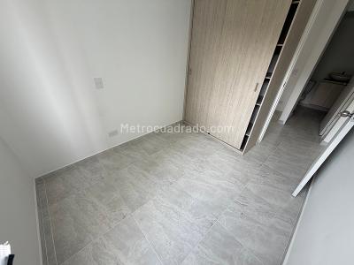 Apartamento de 3 alcobas en venta en Niquia, Bello, 54 m² · foto 5 de 8