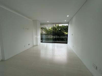 Apartamento de 1 alcoba en arriendo en Loma Del Esmeraldal, Envigado, 70 m² · foto 8 de 15