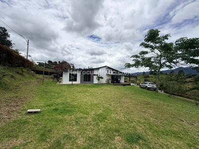 Casa de 3 alcobas en venta en Rio Negro, Rionegro, 186 m² · foto 17 de 20