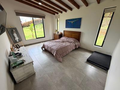 Casa de 3 alcobas en venta en Rio Negro, Rionegro, 186 m² · foto 4 de 20