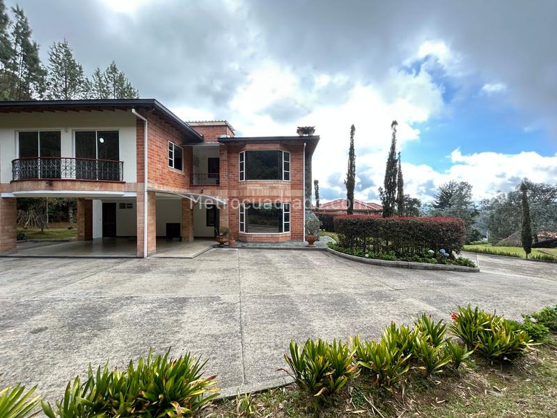 Casa en Arriendo, Loma Del Escobero, Envigado - Widok 2
