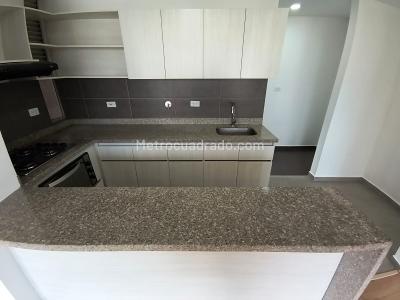 Apartamento de 3 alcobas en venta en San Remo, Sabaneta, 88 m² · foto 3 de 18