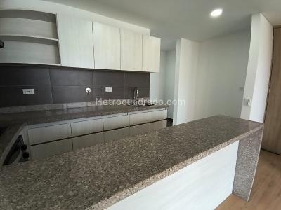 Apartamento de 3 alcobas en venta en San Remo, Sabaneta, 88 m² · foto 4 de 18