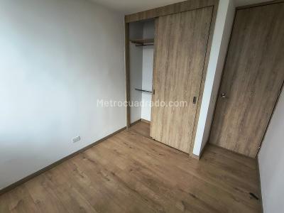 Apartamento de 3 alcobas en venta en San Remo, Sabaneta, 88 m² · foto 11 de 18