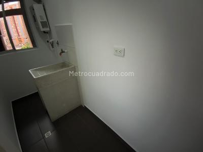 Apartamento de 3 alcobas en venta en San Remo, Sabaneta, 88 m² · foto 15 de 18