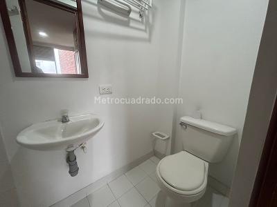 Apartamento en arriendo en Milla De Oro, Medellín · foto 10 de 14
