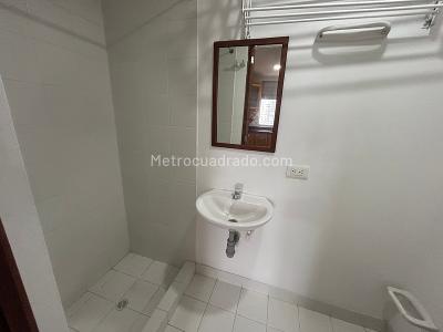 Apartamento en arriendo en Milla De Oro, Medellín · foto 11 de 14