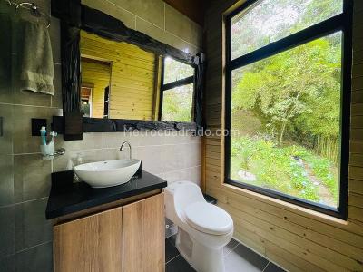 Casa de 3 alcobas en venta en Catedral, Envigado, 225 m² · foto 15 de 20