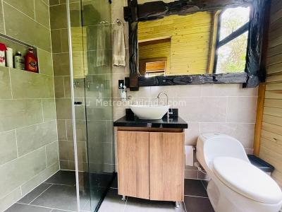 Casa de 3 alcobas en venta en Catedral, Envigado, 225 m² · foto 16 de 20