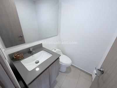Apartamento de 3 alcobas en venta en San Nicolas, Rionegro, 92 m² · foto 12 de 16
