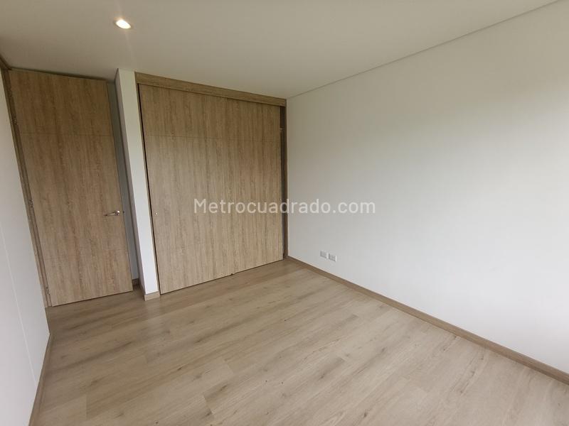 2BR Apartment in Otro (82 m²) - 4
