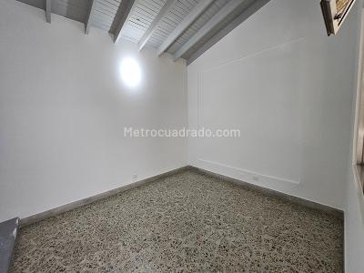 Casa de 5 alcobas en arriendo en Otro, Medellín, 300 m² · foto 9 de 20