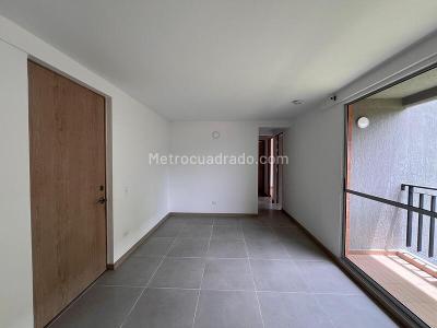 Apartamento de 3 alcobas en venta en Fontibon, Rionegro, 59 m² · foto 2 de 10