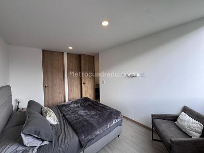 Apartamento de 3 alcobas en arriendo en Loma Del Escobero, Envigado, 67 m² · foto 7 de 11