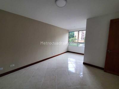 Apartamento de 3 alcobas en arriendo en Castropol, Medellín, 125 m² · foto 5 de 9