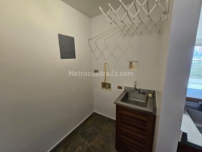 Apartaestudio en arriendo en El Poblado, Medellín · foto 12 de 14