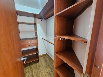Apartaestudio en arriendo en El Poblado, Medellín · foto 9 de 14