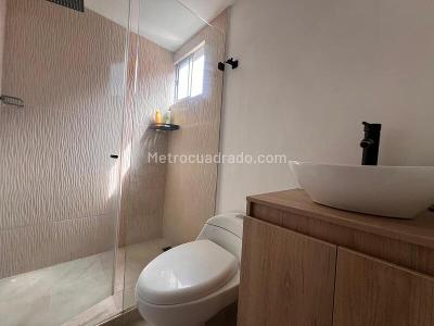 Apartamento de 2 alcobas en venta en Los Colegios, Rionegro, 52 m² · foto 6 de 7