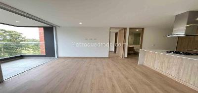 Apartamento de 2 alcobas en arriendo en San Nicolas, Rionegro, 74 m² · foto 2 de 16