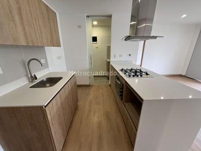 Apartamento de 2 alcobas en arriendo en San Nicolas, Rionegro, 74 m² · foto 6 de 16