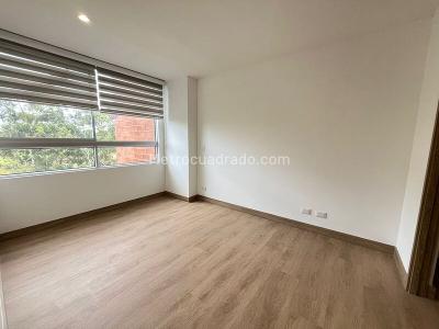 Apartamento de 2 alcobas en arriendo en San Nicolas, Rionegro, 74 m² · foto 8 de 16