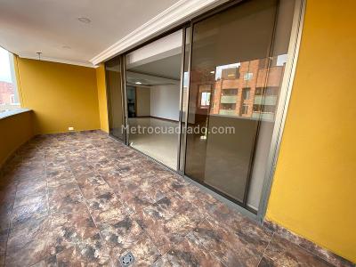 Apartamento de 2 alcobas en arriendo en Laureles, Medellín, 220 m² · foto 14 de 15