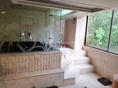 Apartamento de 4 alcobas en venta en El Poblado, Medellín, 366 m² · foto 19 de 20